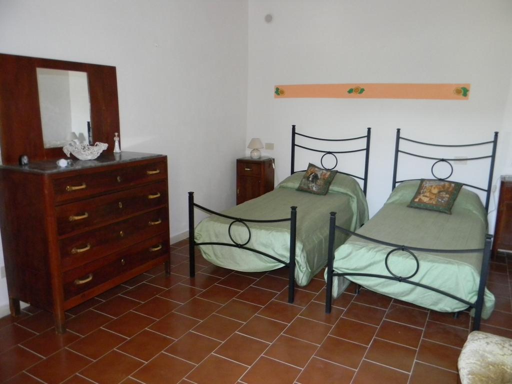 Agriturismo Podere La Selva Villa Serre Di Rapolano Стая снимка