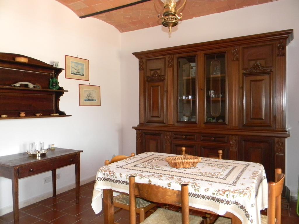 Agriturismo Podere La Selva Villa Serre Di Rapolano Стая снимка